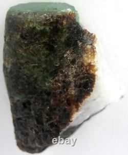 Belle Pièce De Spécimen D'émeraude Avec Mica & Calcite De Chitral Pakistan