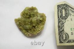Belle pièce de cristal de Vesuvianite, gemme minérale de haute qualité