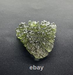 Besednice Moldavite Crystal 7.51gr/37.55ct Pièce Collectrice De Haute Qualité