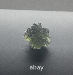Besednice Moldavite Crystal A+ Grade 2.83 Grammes 14.15 Ct Petite Pièce Rép. Tchèque