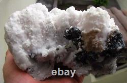 CRISTAUX DE CALCITE MANGANOANE, TÉNANTITES ET PYRITES du PEROU. OEUVRE MAÎTRESSE