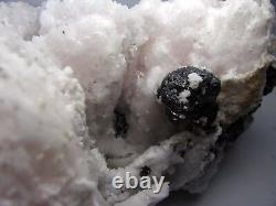 CRISTAUX DE CALCITE MANGANOANE, TÉNANTITES ET PYRITES du PEROU. OEUVRE MAÎTRESSE