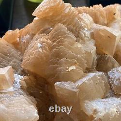 Calcite Mf6130 Avec Beautiful Crystals Display Piece Substant 4270g
