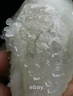 Chlorite Quartz Crystal Cluster Ayant Une Formation Unique Belle Pièce De Pak