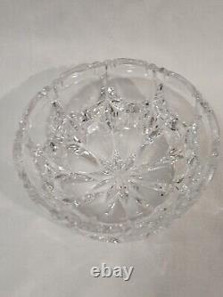 Collection de 10 pièces en cristal de Bohême avec design en étoile à roue dentée