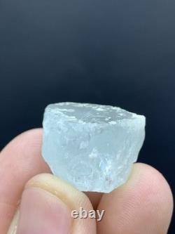 Cristal d'aigue-marine naturel de Skard, 8 pièces