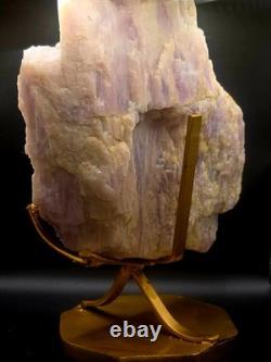Cristal de Kunzite Brut Massif de 27 690 Carats, Pièce de Collection Déclarative
