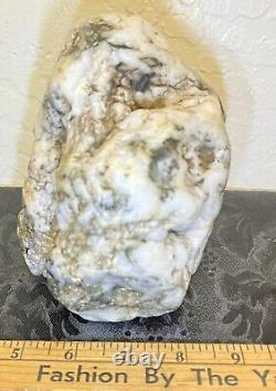 Échantillon de quartz cryptocrystallin étonnant