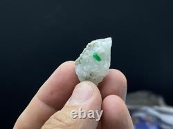 Échantillons minéraux de quartz avec émeraude verte vive naturelle rare - 16 pièces