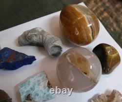 Ensemble mixte de 18 pièces : Roche, Fossile, Minéral, Cristal