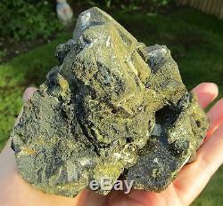 Epidote Très Grande Taille Rare. 888g Morceau Absolument Incroyable Contreforts Himalayens