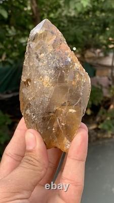 Étonnant morceau de cristal de quartz fumé avec terminaison gravée du Pakistan