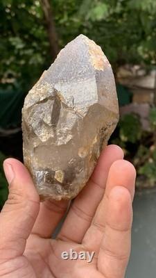 Étonnant morceau de cristal de quartz fumé avec terminaison gravée du Pakistan