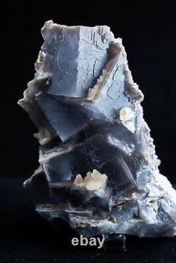 Fluorite Cristal Avec D'énormes Cubes Et Une Grande Pièce De Calcite Couleur Bleue 6,9kg