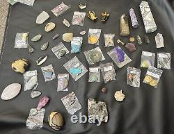 Grande collection de cristaux, pierres polies et fossiles, plus de 40 pièces
