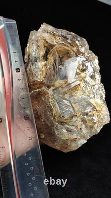 Grande pièce de quartz à fenêtre du Pakistan. 1125 g