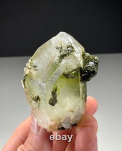 Lot de 15 pièces ! Quartz avec épidote de la province de Hakkri, Turquie