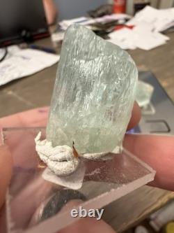 Lot de 3 spécimens de cristaux d'aigue-marine