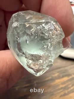 Lot de 3 spécimens de cristaux d'aigue-marine