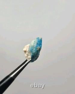 Lot de 4 pièces de cristal d'euclase (20 ct)