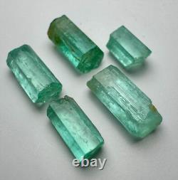 Lot de Cristaux Émeraude Verts Panjshir Top @AFG. 5 Pièces 8,8 Carats