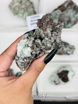 Lot de gros de spécimens de minéraux / cristaux de cuivre