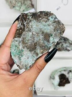 Lot de gros de spécimens de minéraux / cristaux de cuivre