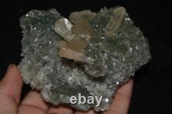 Lot de minéraux en gros de 8 pièces Stilbite sur Heulandite verte (Inde)