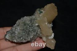 Lot de minéraux en gros de 8 pièces Stilbite sur Heulandite verte (Inde)
