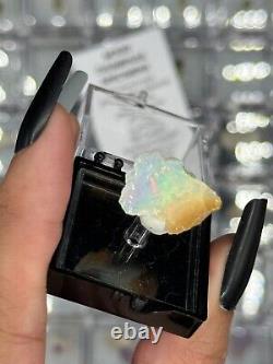 Lot en gros de cristaux mélangés 70% Opale / Tourmaline / Améthyste / Agate / et plus