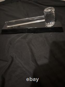 Maillet en cristal avec base noire Très belle pièce en excellent état
