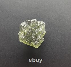 Moldavite 4.21 Gr/21.05ct Tektite De Grade Régulier Petite Pièce