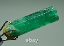 Natural Green Color Allongé Trois Pièces Emerald Crystal Lot 10.70 Carat