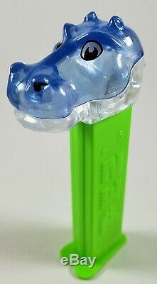Pez Hippo Éprouvette Cristal Bleu Sur Le Dessus De La Tête Et Crystal Clear Sur Le Fond