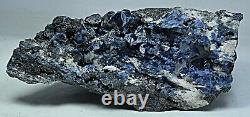 Pièce La Plus Rare 574 Gram Blue Spinel Crystals Specimen Avec Pyrite D'afghanistan