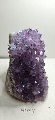 Pièce d'affichage en cristal de stalactite améthyste grandes cristaux jumeaux