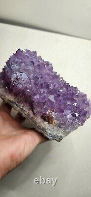 Pièce d'affichage en cristal de stalactite améthyste grandes cristaux jumeaux