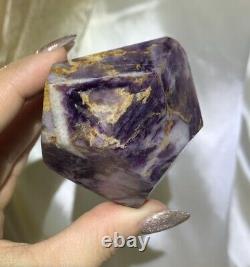 Pièce d'affirmation en cristal poli Kammererite Healer doré très rare