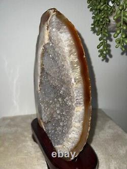 Pièce maîtresse en agate druzy (cristal)