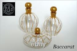 Rare Baccarat Signé Ensemble de parfums pour coiffeuse en cristal émaillé doré 3 pièces
