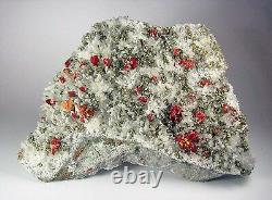 Realgar Crimson Red, Pyrite, Selenite - Clear Quartz Du Pérou. Pièce Maîtresse