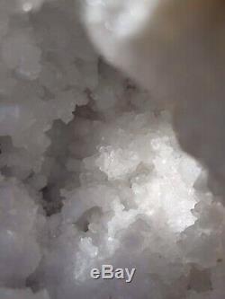 Superbe Grande Pièce À Quartz 1,6 KG Geode, Guérison Cristal