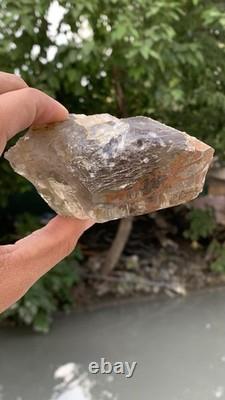 Superbe morceau de cristal de quartz fumé avec terminaison gravée du Pakistan