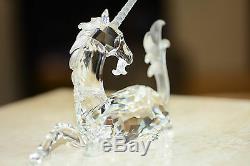 Swarovski Crystal 1996 Édition Annuelle Licorne Retaired Piece Box / Papers / Stand