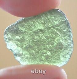 Très Rare Genuine Piece De Moldavite Naturel 2,92 Gm 1,9 X 1,8 Cms Tektite #15